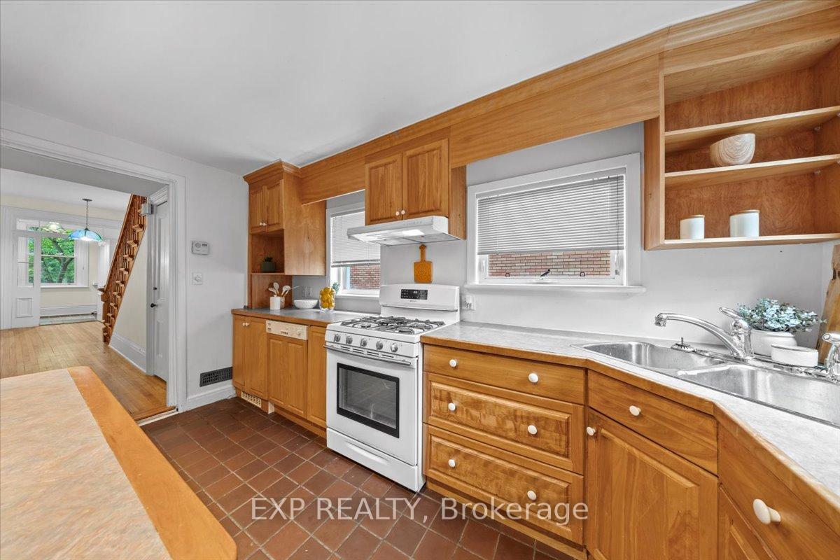 Photo 12 of 107 Stanley Avenue, Ottawa, New Edinburgh — HOMEH