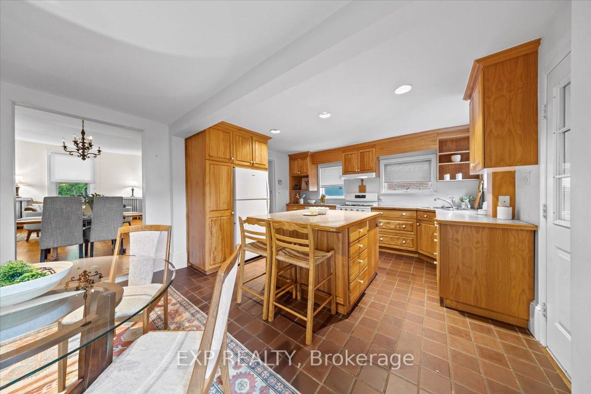 Photo 14 of 107 Stanley Avenue, Ottawa, New Edinburgh — HOMEH