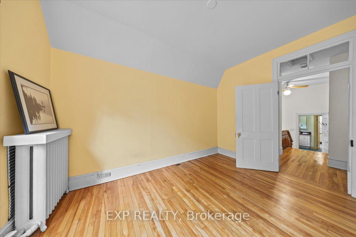 Photo 39 of 107 Stanley Avenue, Ottawa, New Edinburgh — HOMEH