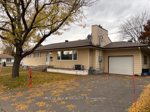 Photo 1 of 976 Vera Street, Ottawa, Overbrook/Castle Heights — HOMEH