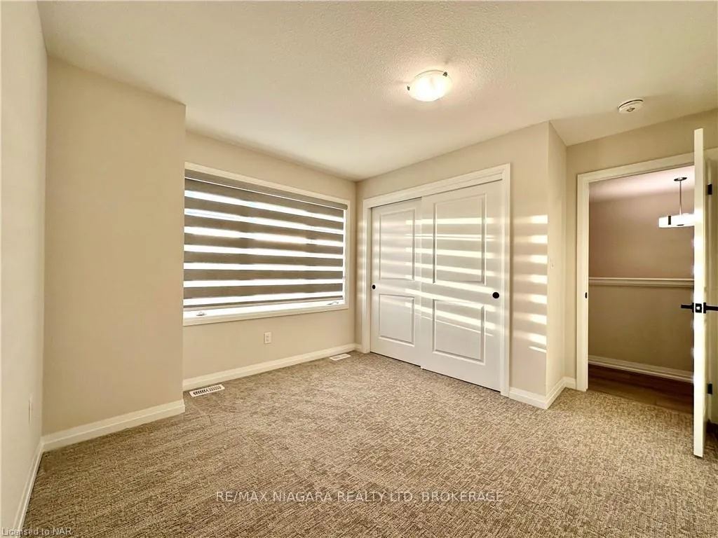 Photo 12 of 47 Saffron Way, Pelham, Fonthill — HOMEH