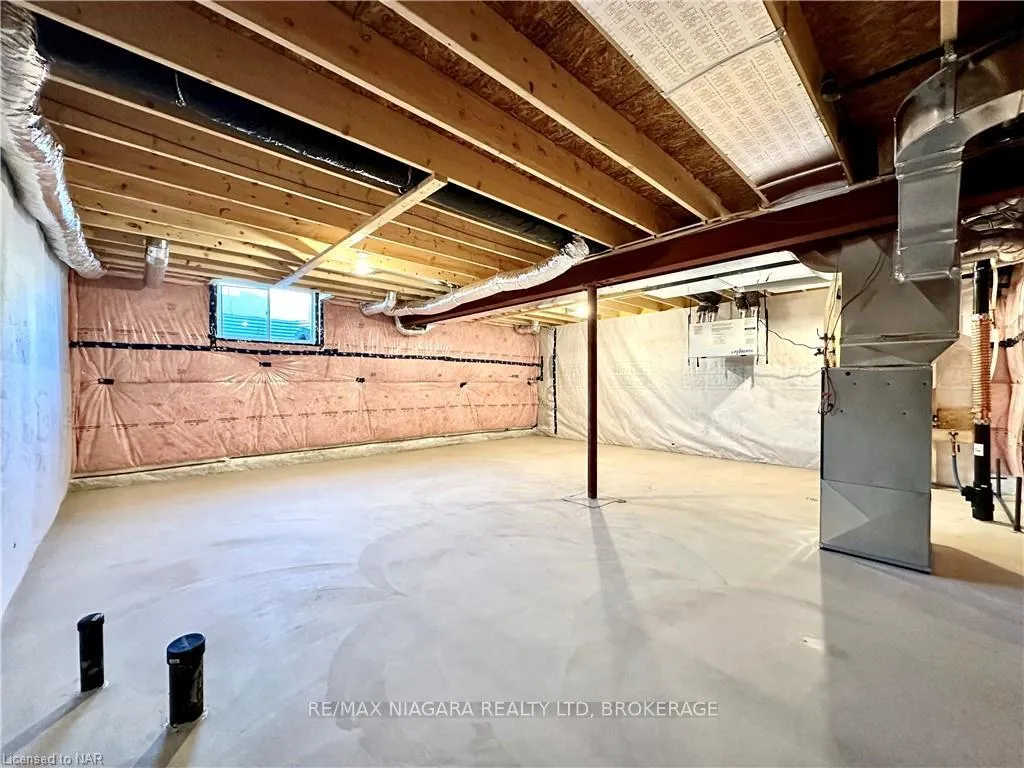 Photo 15 of 47 Saffron Way, Pelham, Fonthill — HOMEH