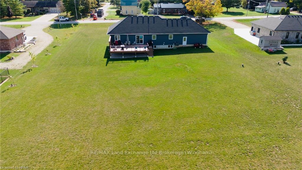 Photo 11 of 320 Turnberry Street, North Huron, Wingham — HOMEH