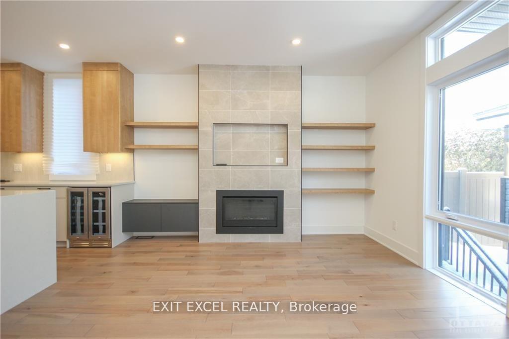 Photo 10 of 166 Ivy Crescent, Ottawa, Lindenlea — HOMEH