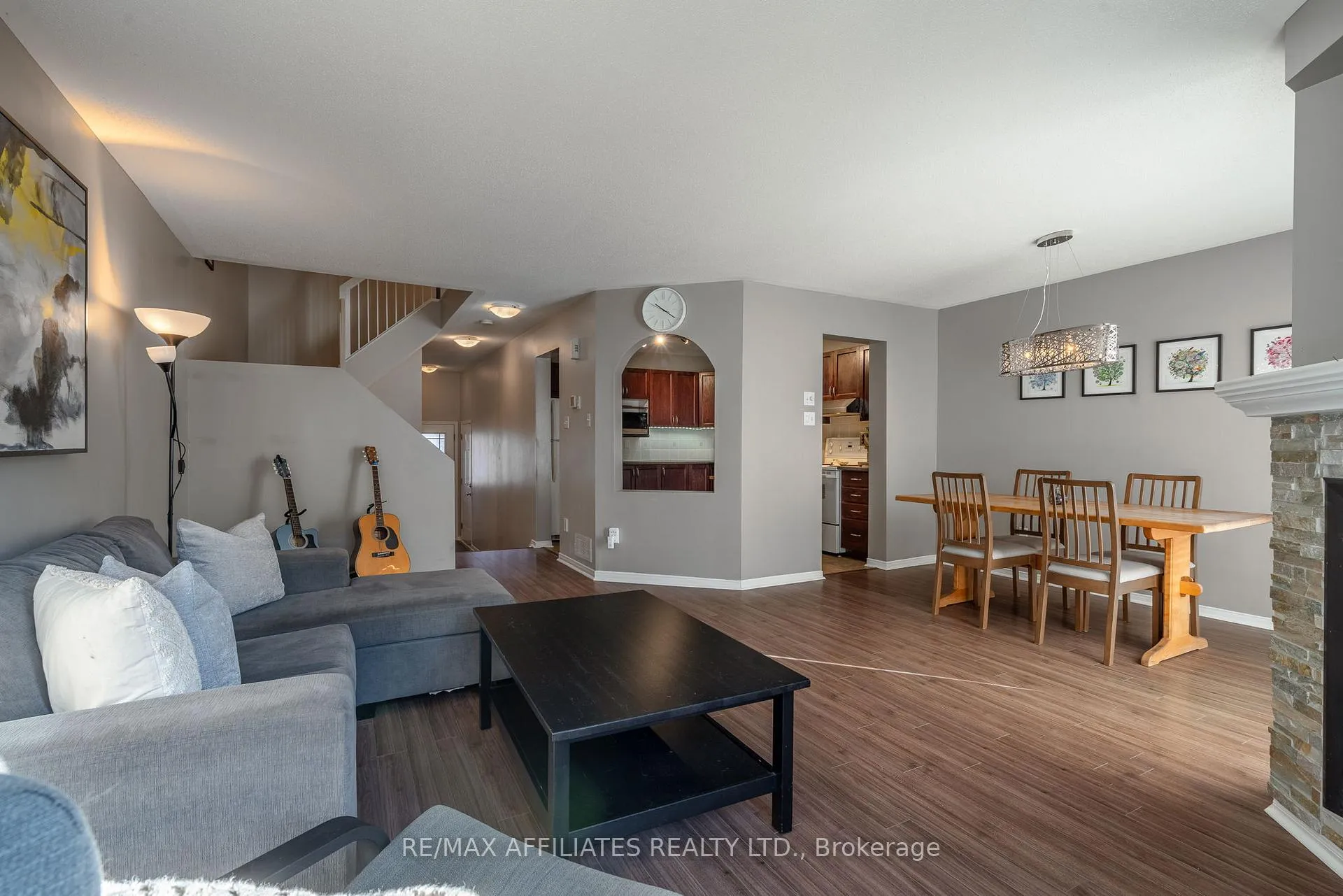 Photo 7 of 1031 Capreol Street, Ottawa, Avalon East — HOMEH