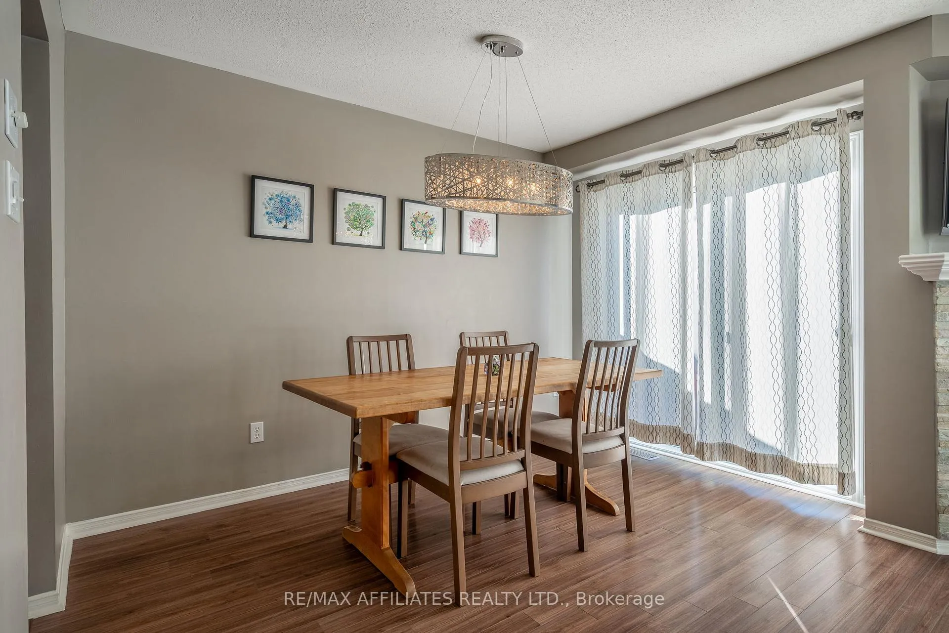 Photo 9 of 1031 Capreol Street, Ottawa, Avalon East — HOMEH