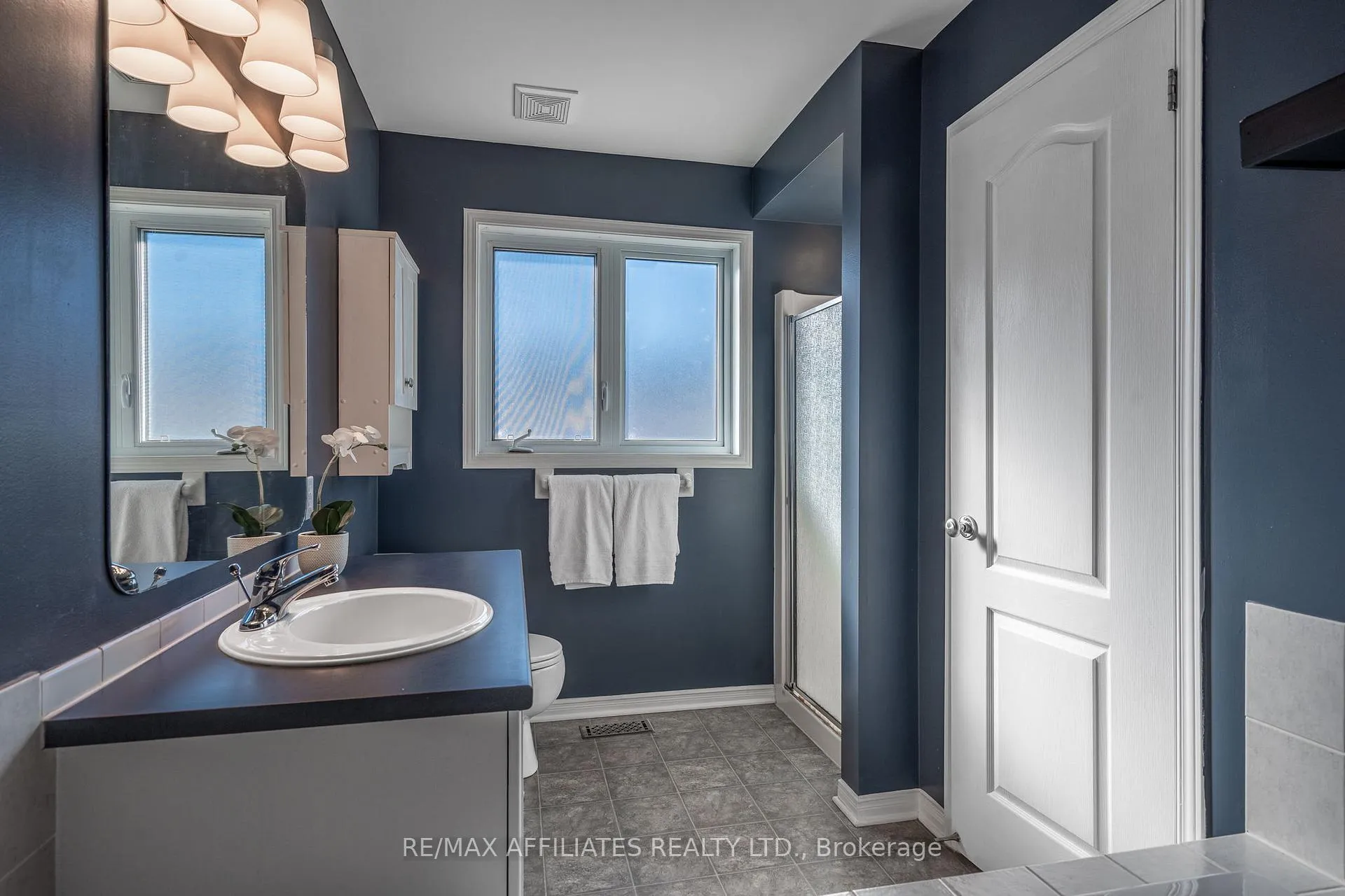 Photo 21 of 1031 Capreol Street, Ottawa, Avalon East — HOMEH