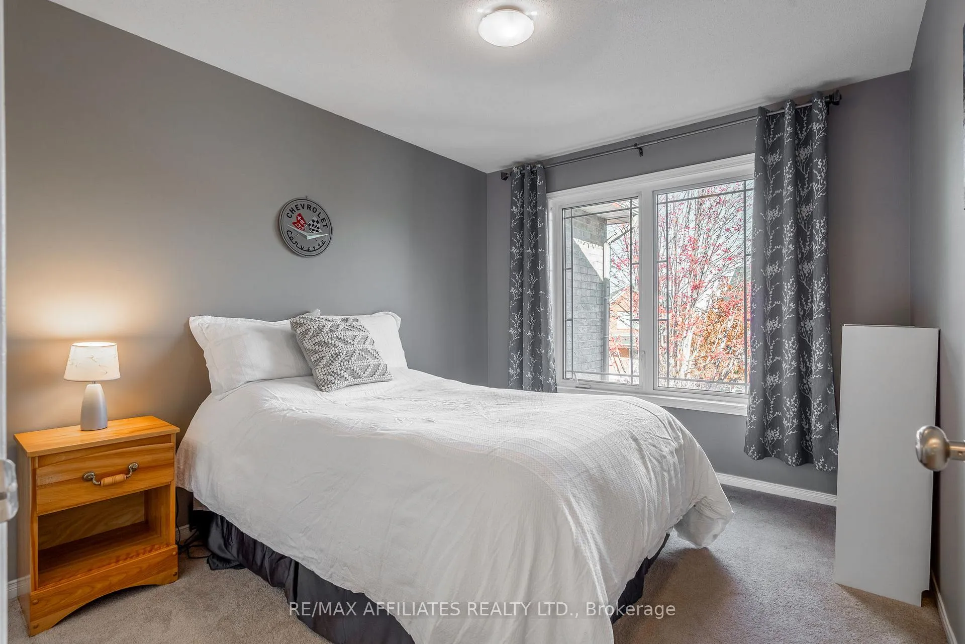 Photo 22 of 1031 Capreol Street, Ottawa, Avalon East — HOMEH