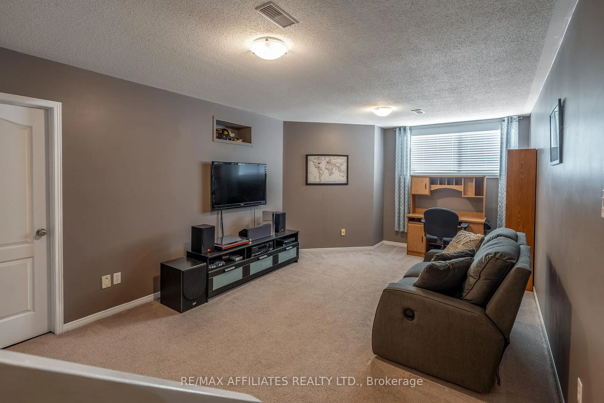 Photo 27 of 1031 Capreol Street, Ottawa, Avalon East — HOMEH