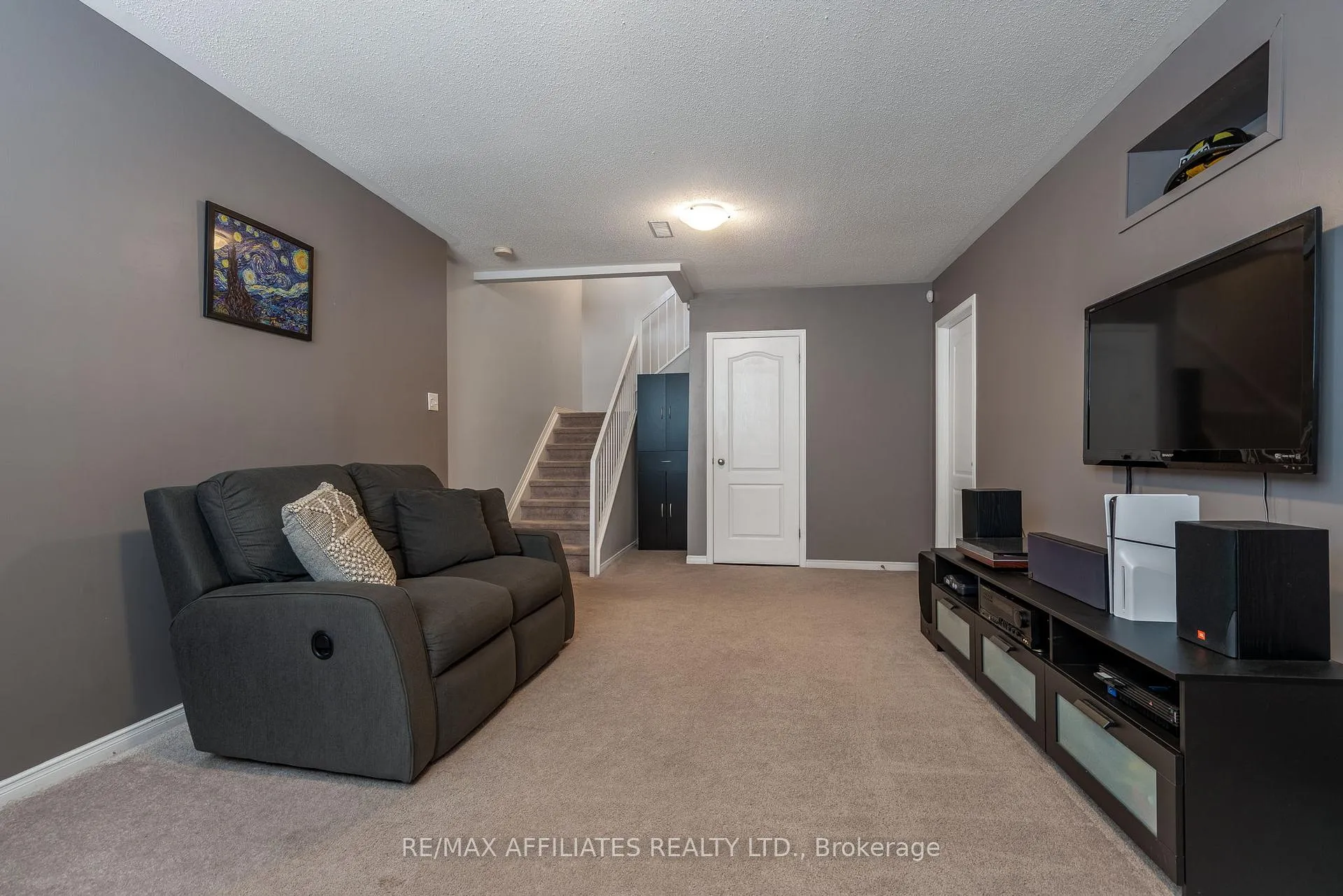 Photo 29 of 1031 Capreol Street, Ottawa, Avalon East — HOMEH