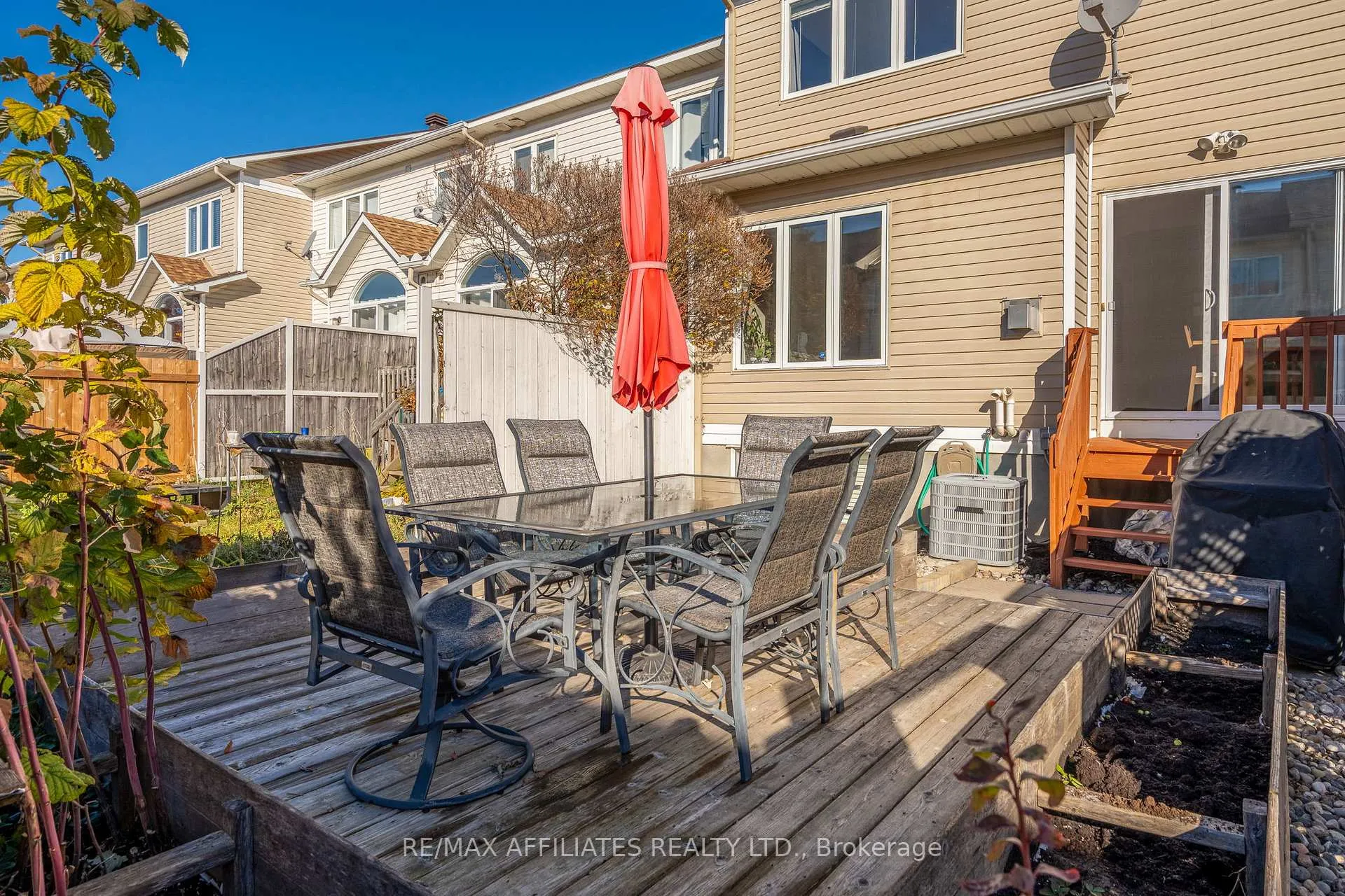 Photo 33 of 1031 Capreol Street, Ottawa, Avalon East — HOMEH