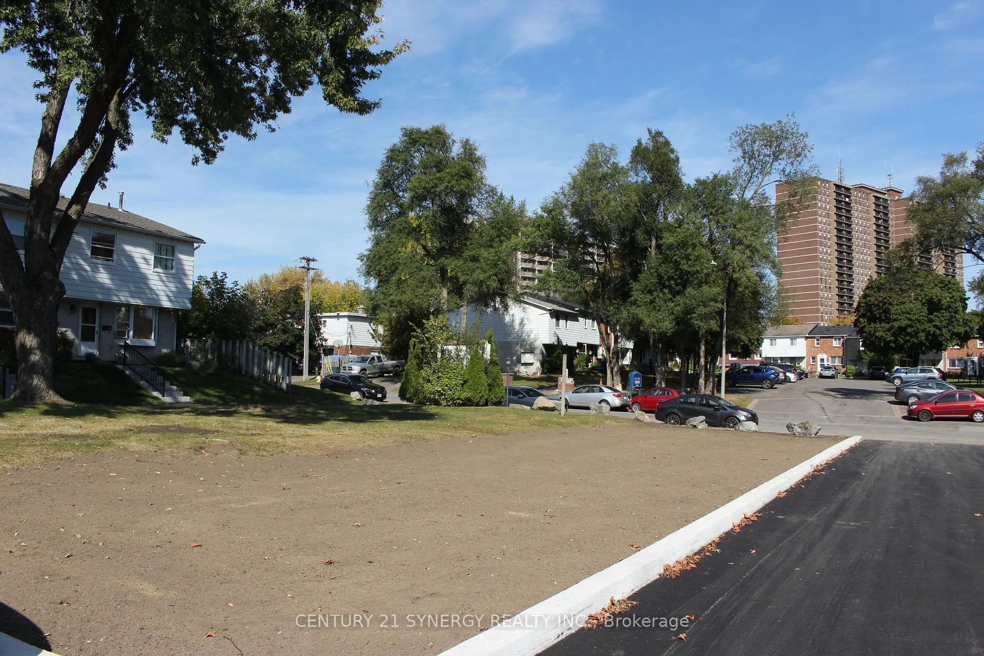 Photo 3 of 662 Hochelaga Street, Ottawa, Carson Meadows — HOMEH