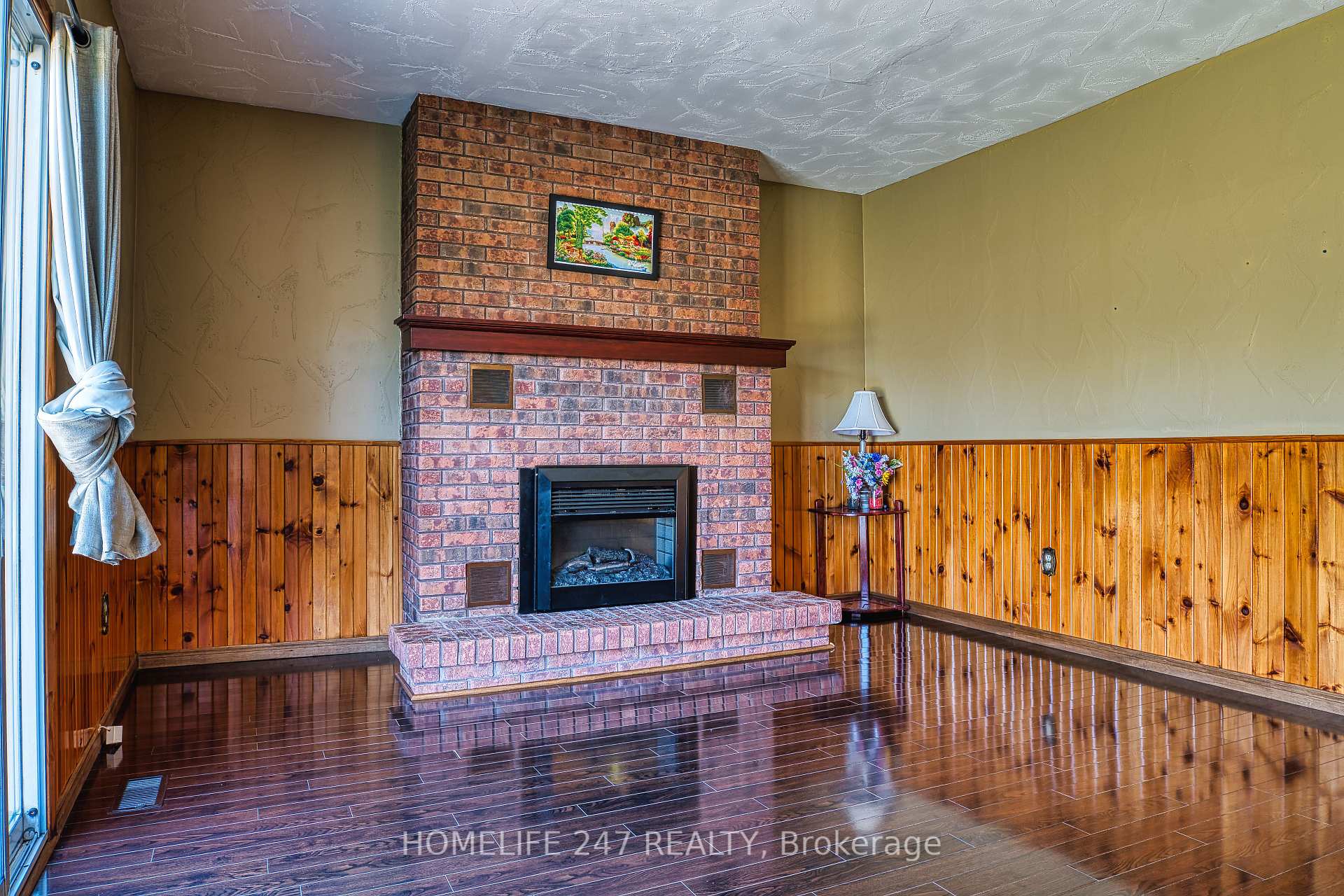 Photo 17 of 475 Victoria Avenue S, North Perth, Listowel — HOMEH