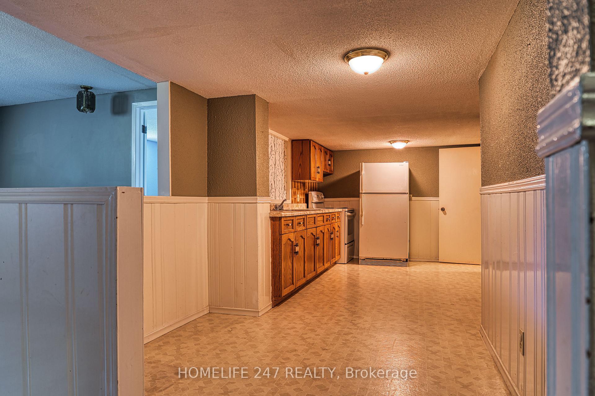 Photo 29 of 475 Victoria Avenue S, North Perth, Listowel — HOMEH