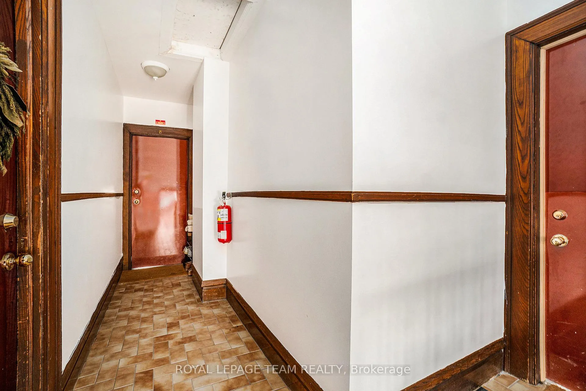 Photo 8 of 305 Waverley Street, Ottawa, Ottawa Centre — HOMEH