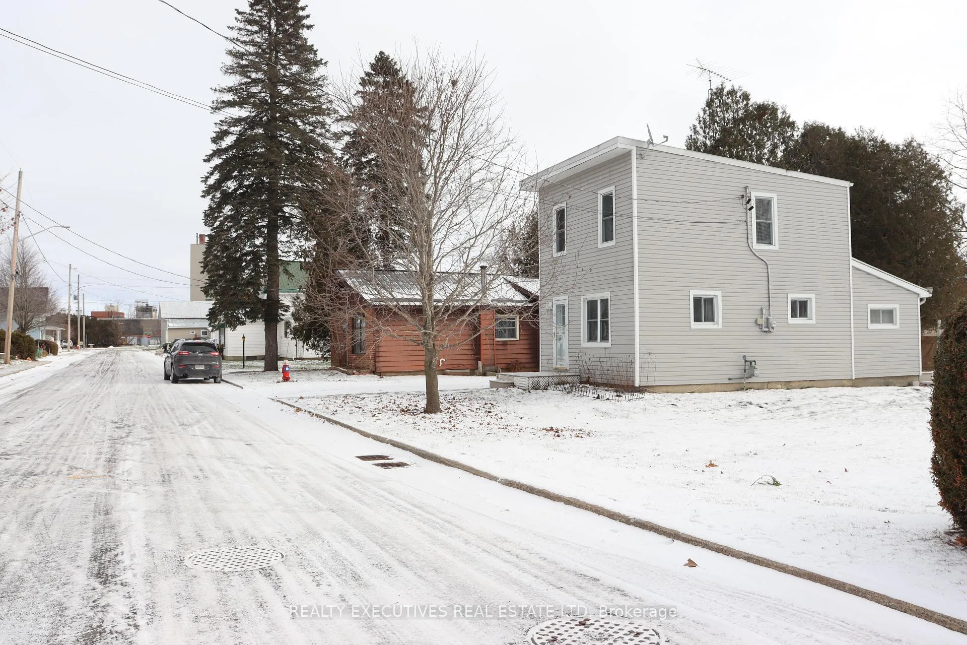 Photo 34 of 38 Hummel Street, North Dundas, Chesterville — HOMEH