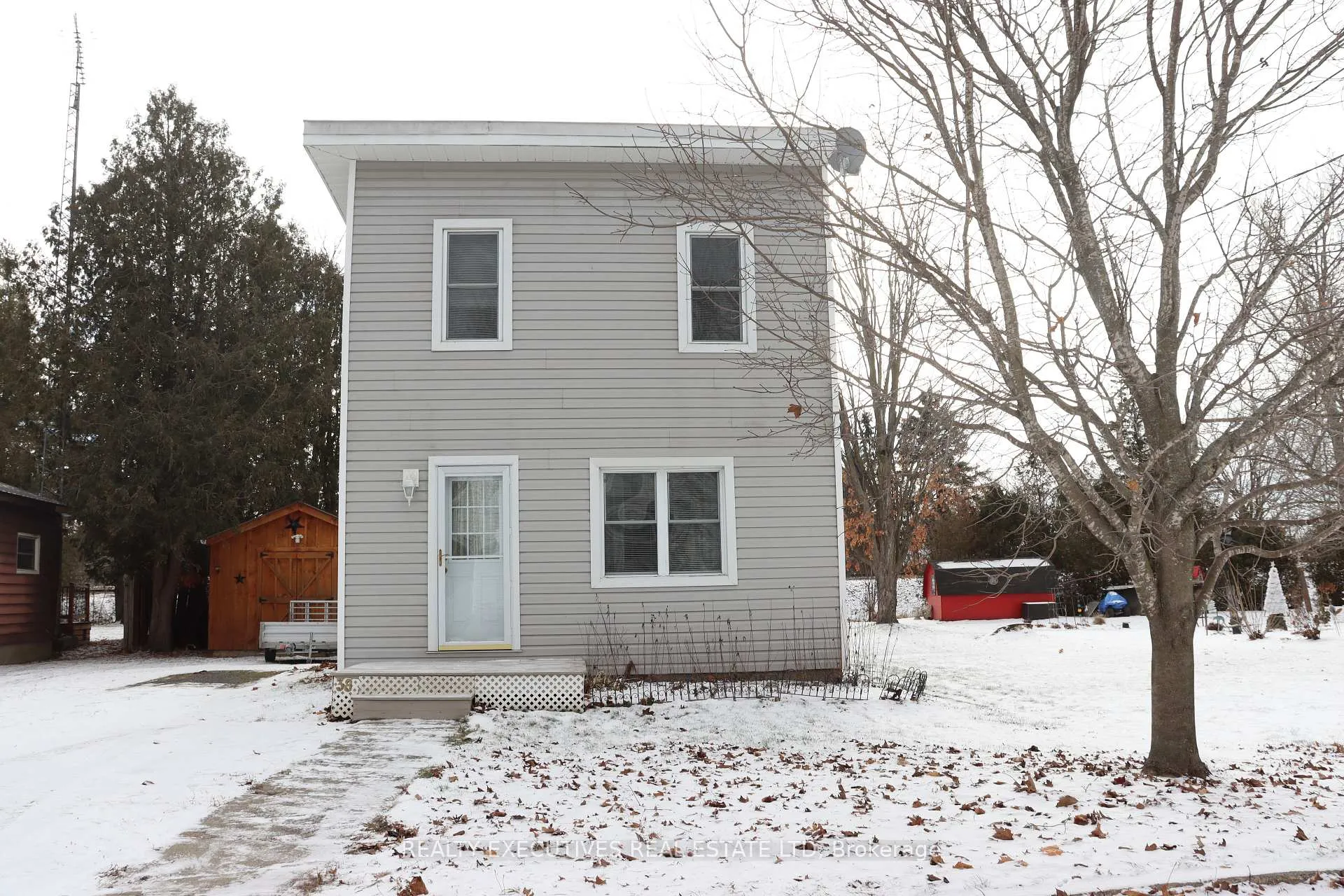 Photo 35 of 38 Hummel Street, North Dundas, Chesterville — HOMEH