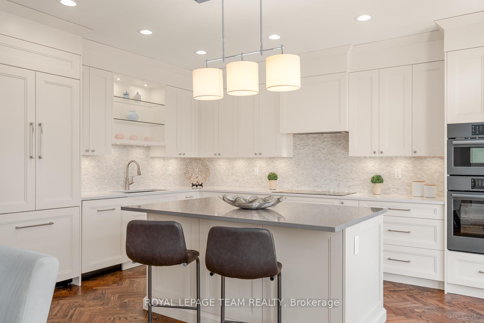 Photo 10 of 160 Dufferin Road, Ottawa, Lindenlea — HOMEH