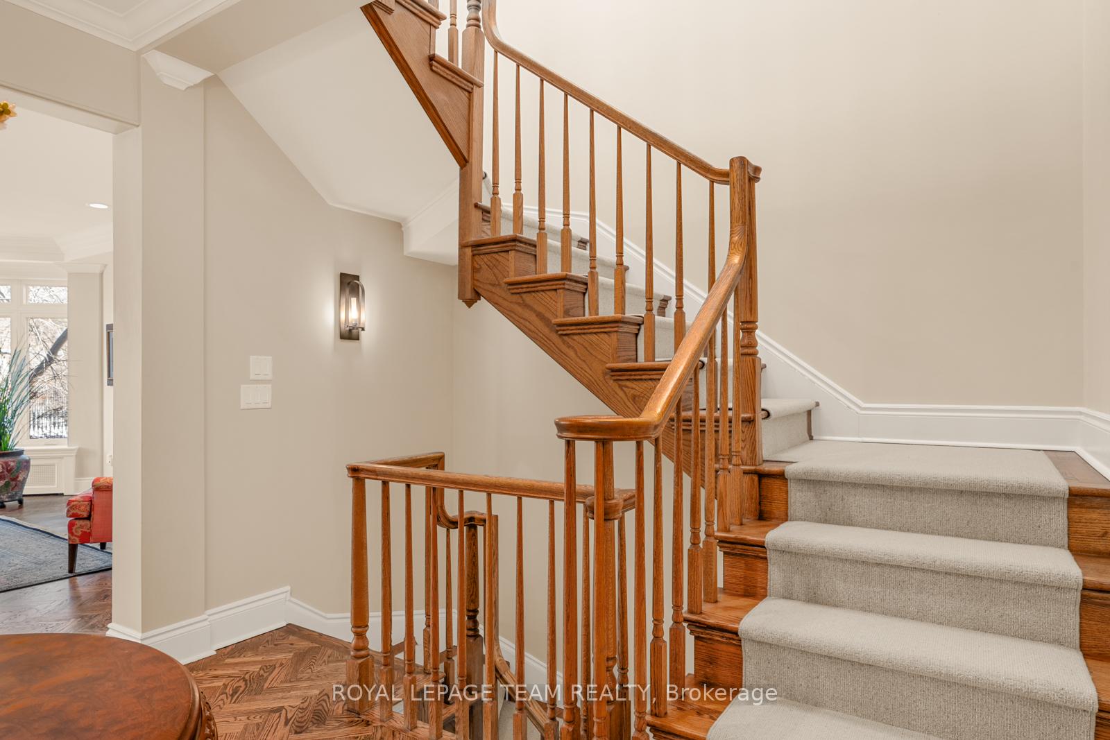 Photo 15 of 160 Dufferin Road, Ottawa, Lindenlea — HOMEH