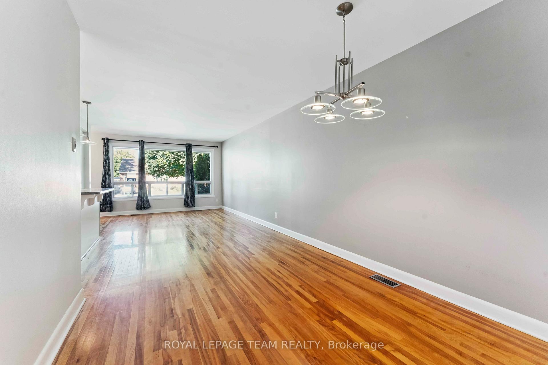 Photo 6 of Unit 1, 1271 Highgate Road S, Ottawa, Parkway Park — HOMEH