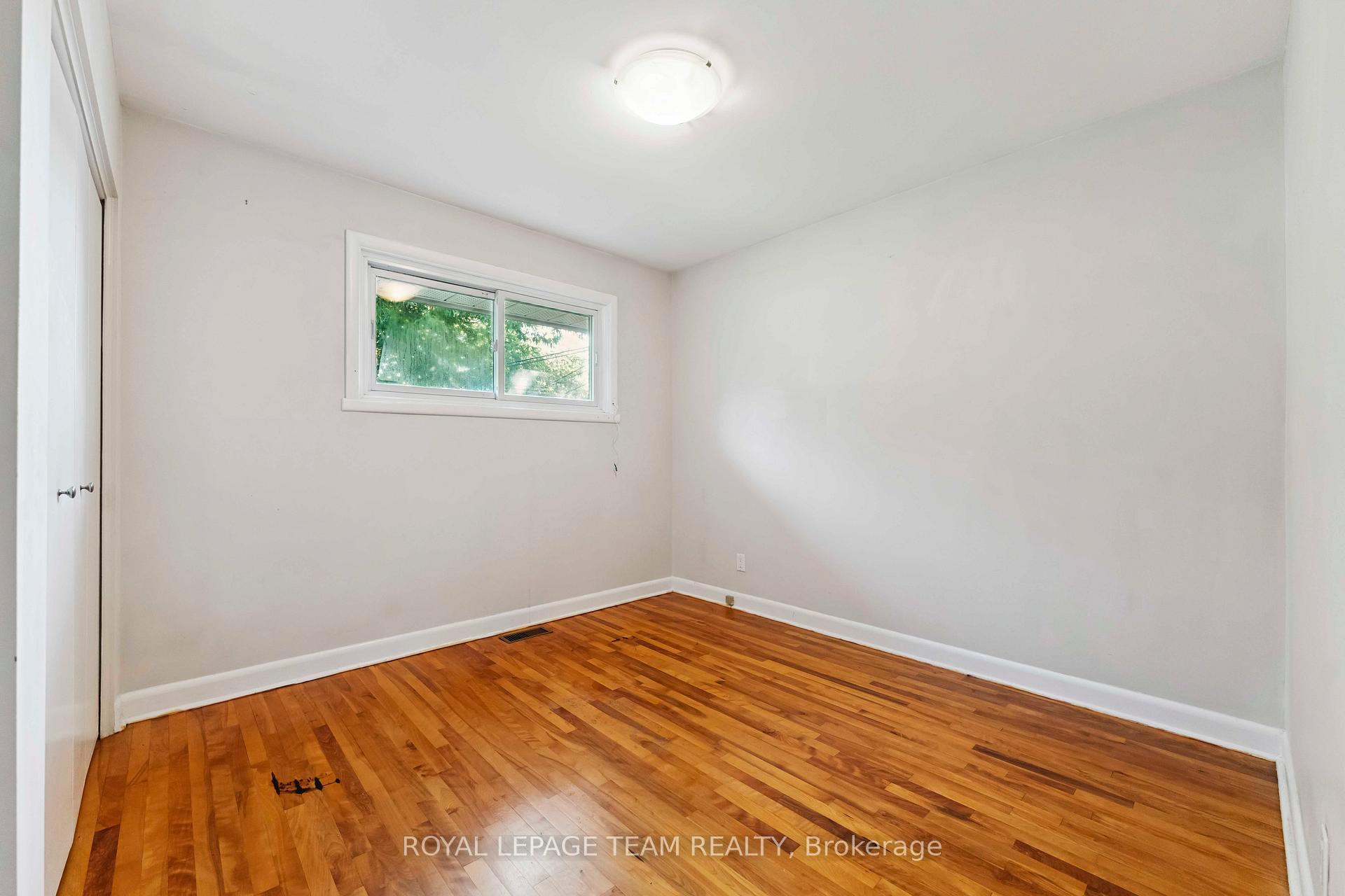 Photo 19 of Unit 1, 1271 Highgate Road S, Ottawa, Parkway Park — HOMEH