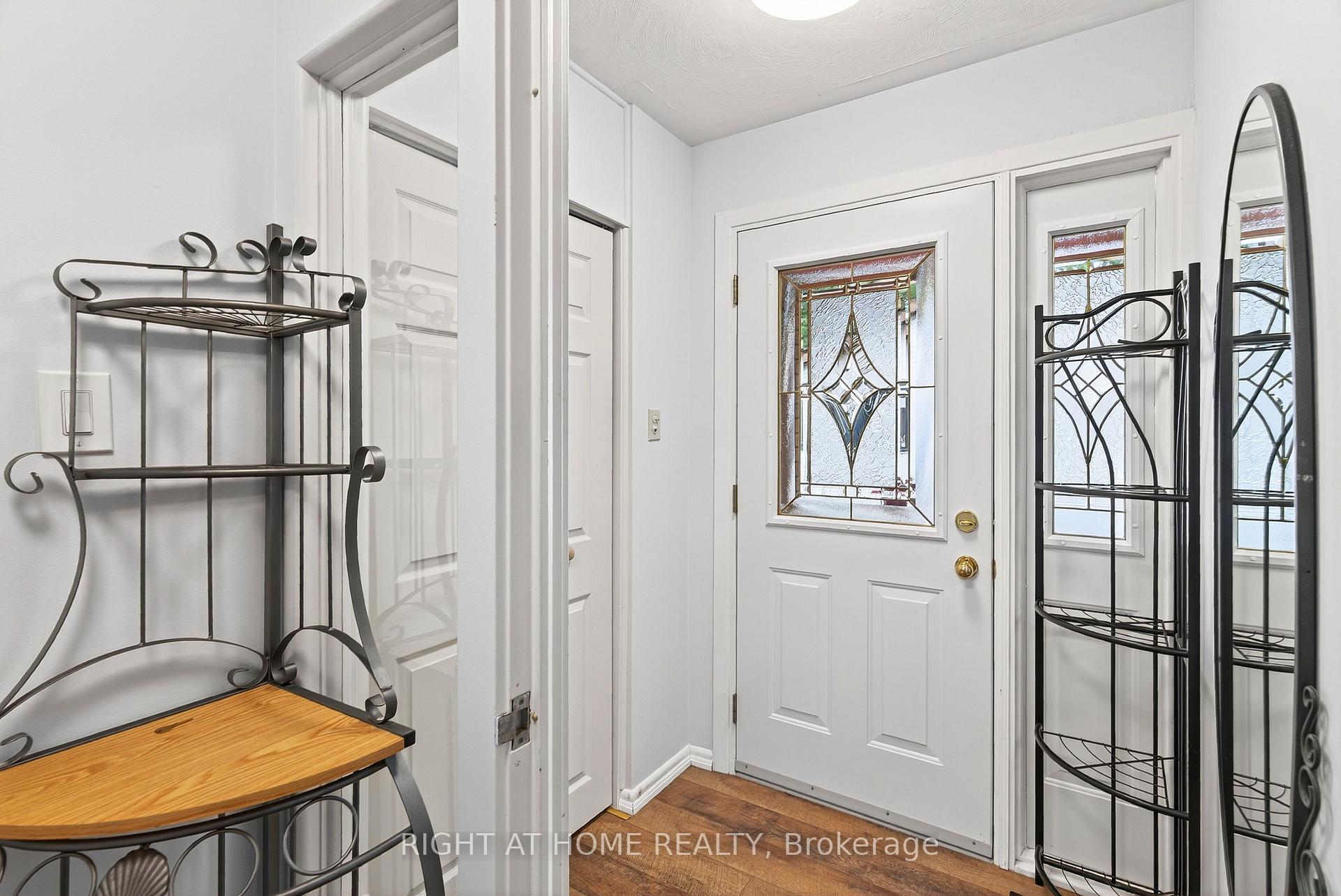 Photo 3 of 1153 Adirondack Drive, Ottawa, Kenson Park — HOMEH