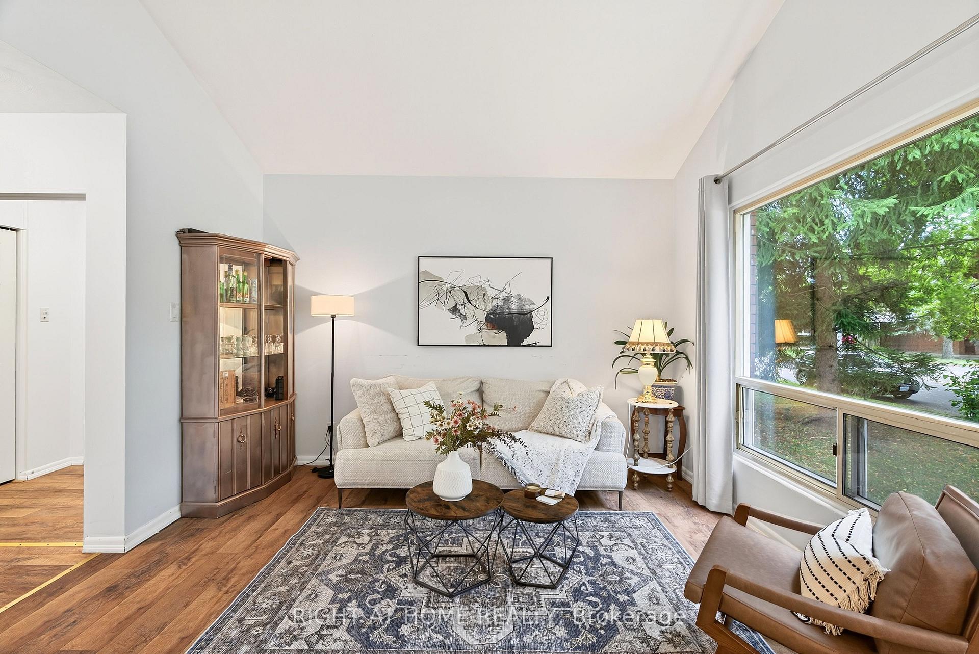 Photo 6 of 1153 Adirondack Drive, Ottawa, Kenson Park — HOMEH