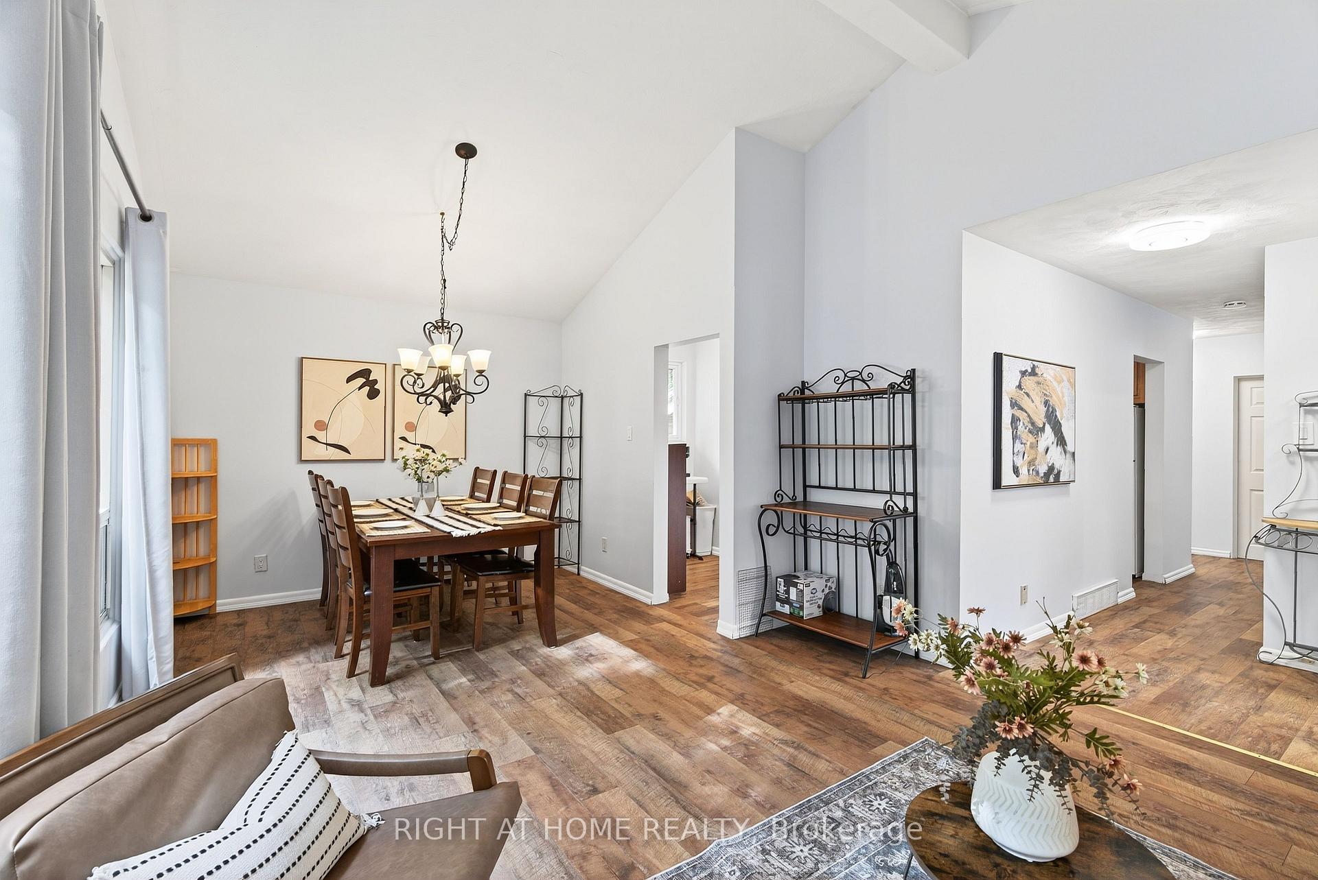 Photo 9 of 1153 Adirondack Drive, Ottawa, Kenson Park — HOMEH