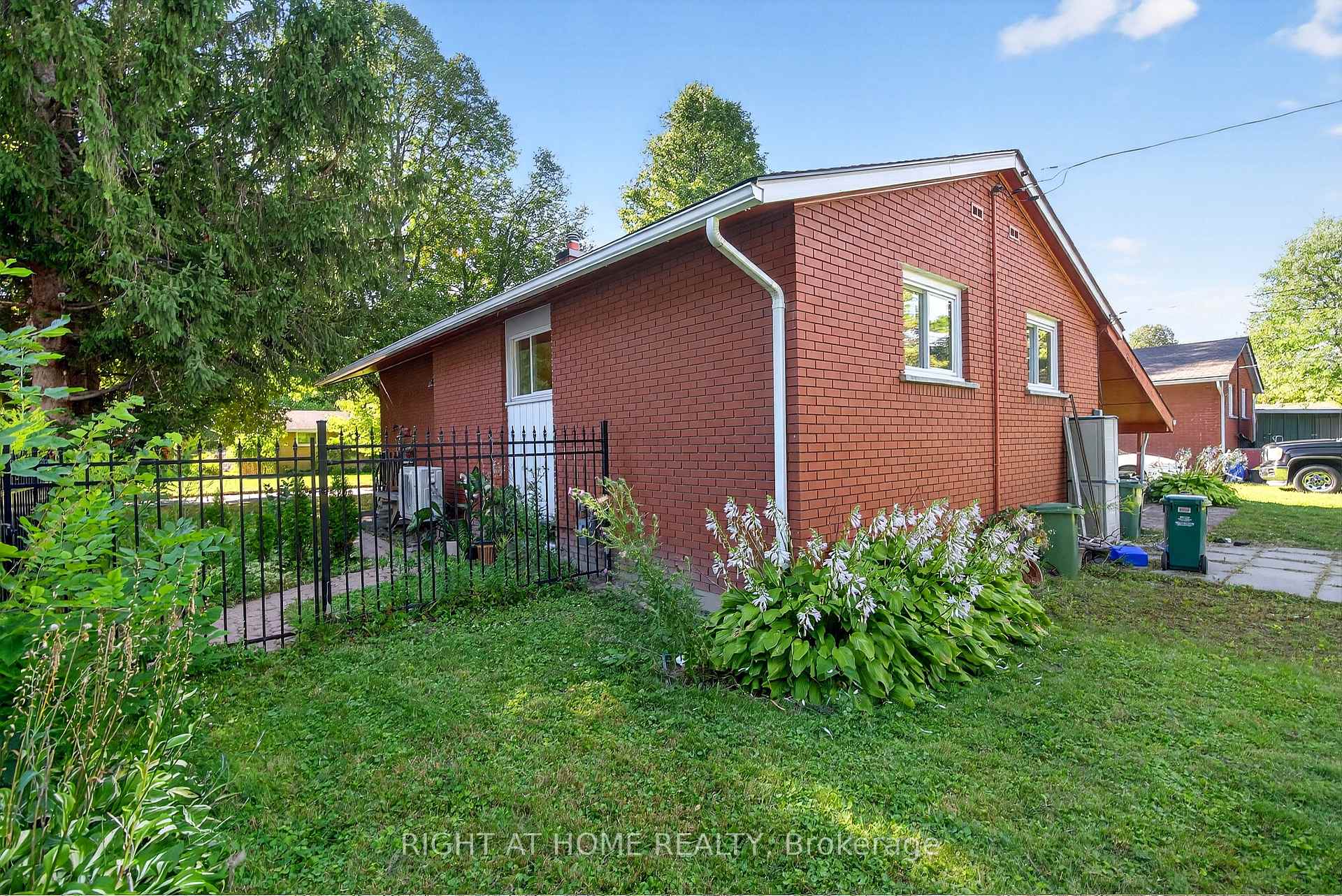 Photo 35 of 1153 Adirondack Drive, Ottawa, Kenson Park — HOMEH