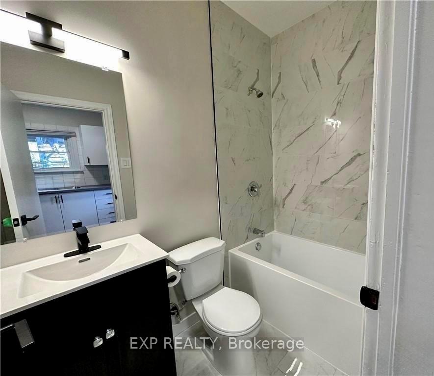 Photo 4 of Unit 3, 162 Ivy Crescent, Ottawa, Lindenlea — HOMEH