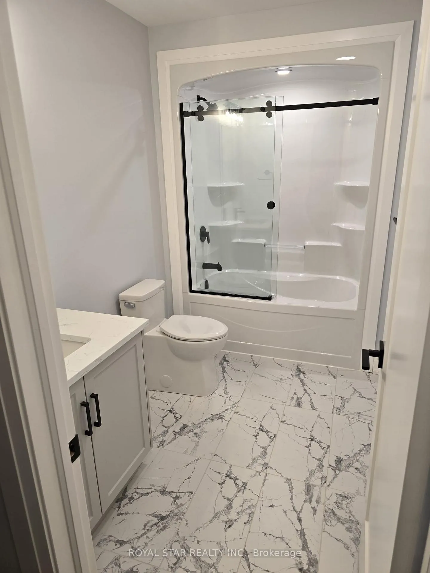 Photo 12 of Unit Upper, 6505 Alexa Common, Niagara Falls, Chippawa — HOMEH