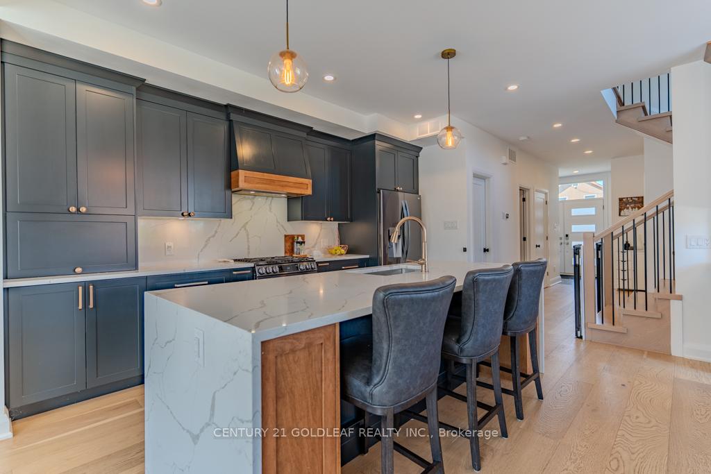 Photo 10 of 30 King George Street, Ottawa, Overbrook — HOMEH