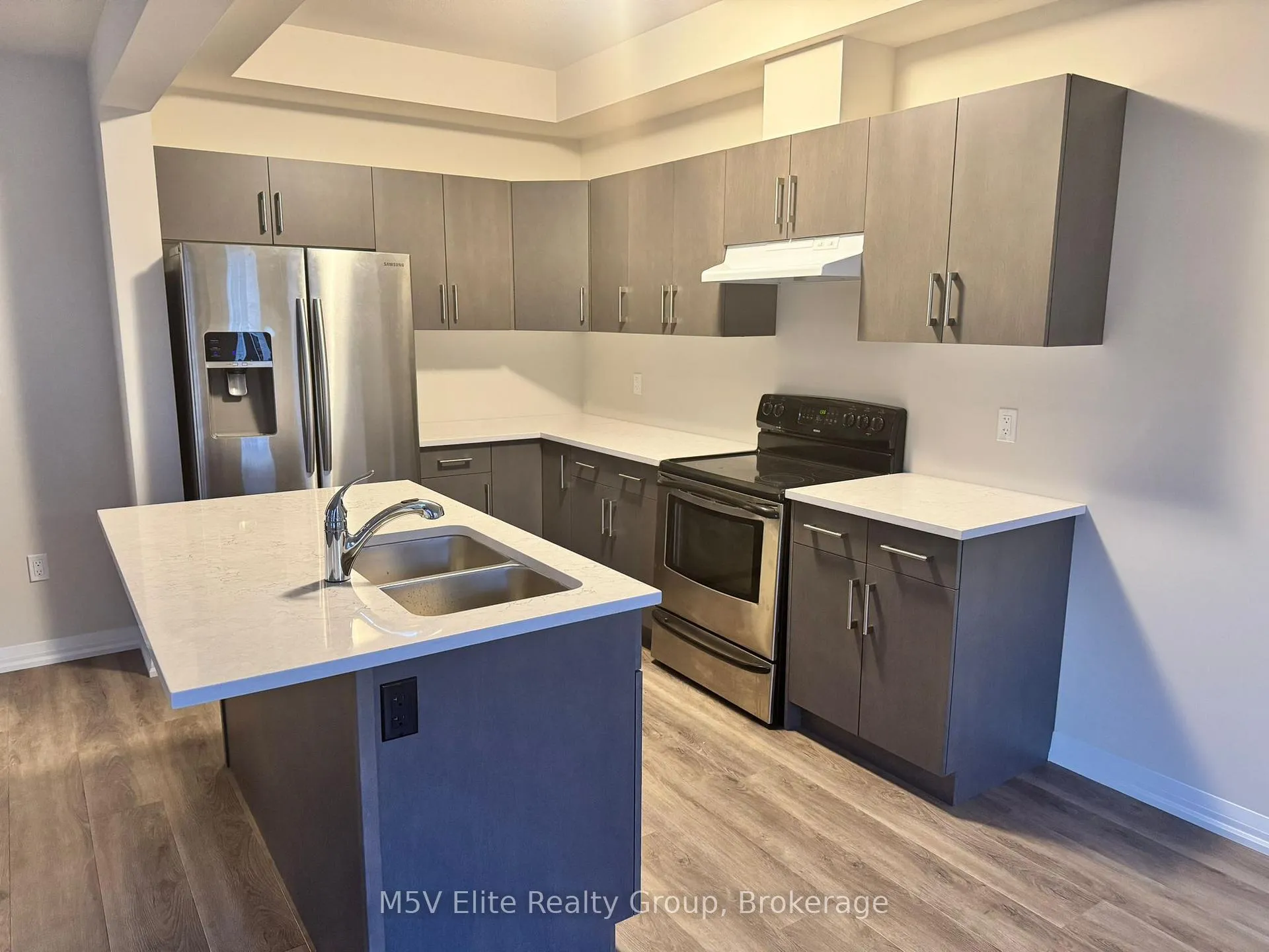 Photo 2 of 73 Marie Street, Pelham, Fonthill — HOMEH