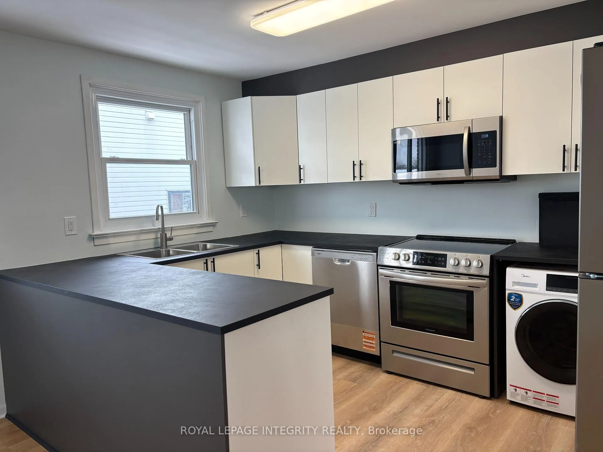 Photo 5 of Unit 3, 2411 Page Road, Ottawa, Chapel Hill South - Orleans Village — HOMEH