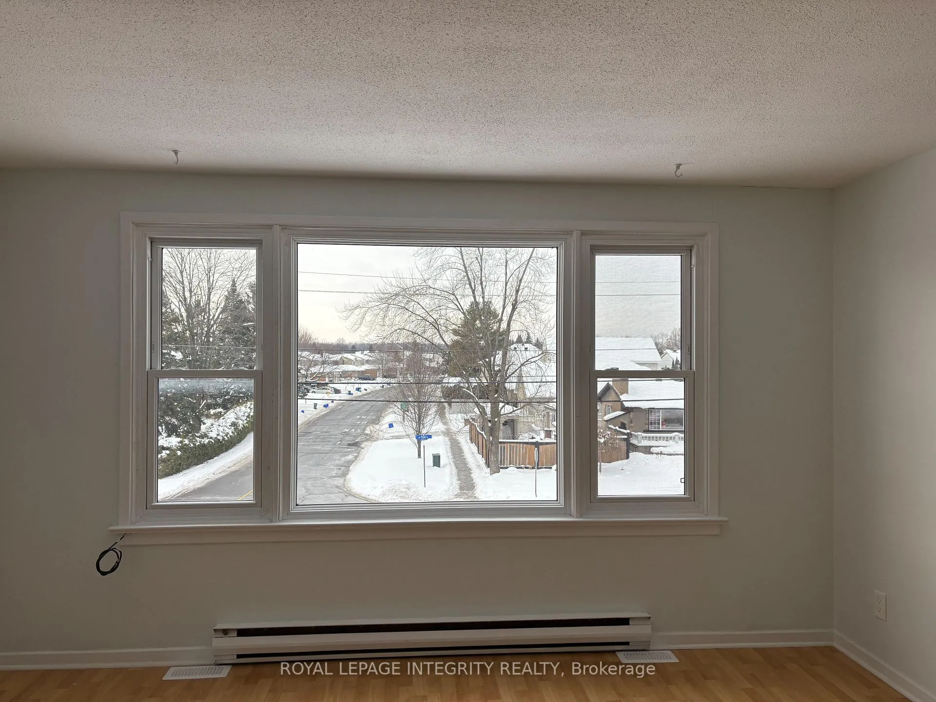 Photo 12 of Unit 3, 2411 Page Road, Ottawa, Chapel Hill South - Orleans Village — HOMEH