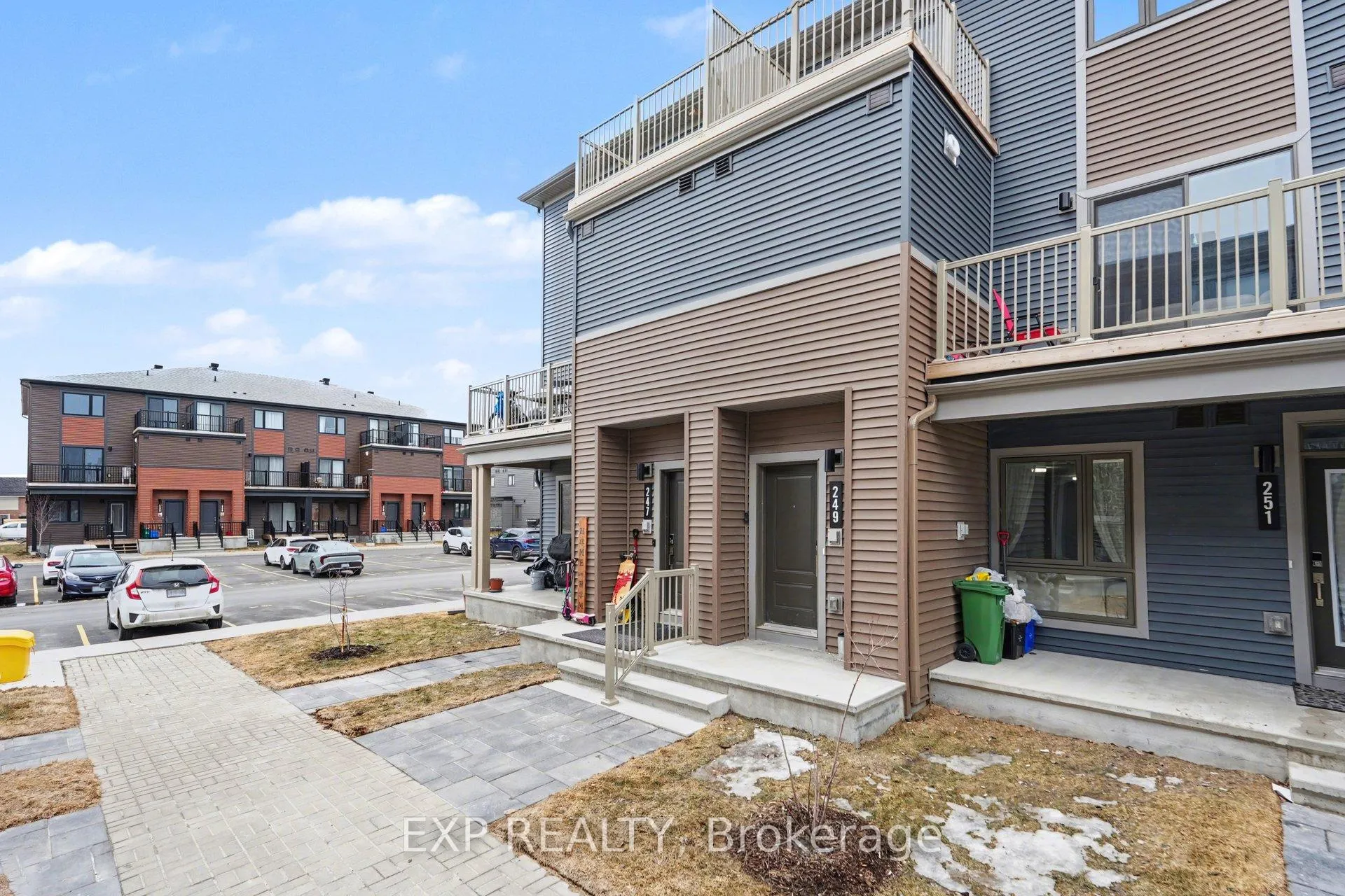 Photo 2 of 249 David Lewis Private, Ottawa, Avalon West — HOMEH