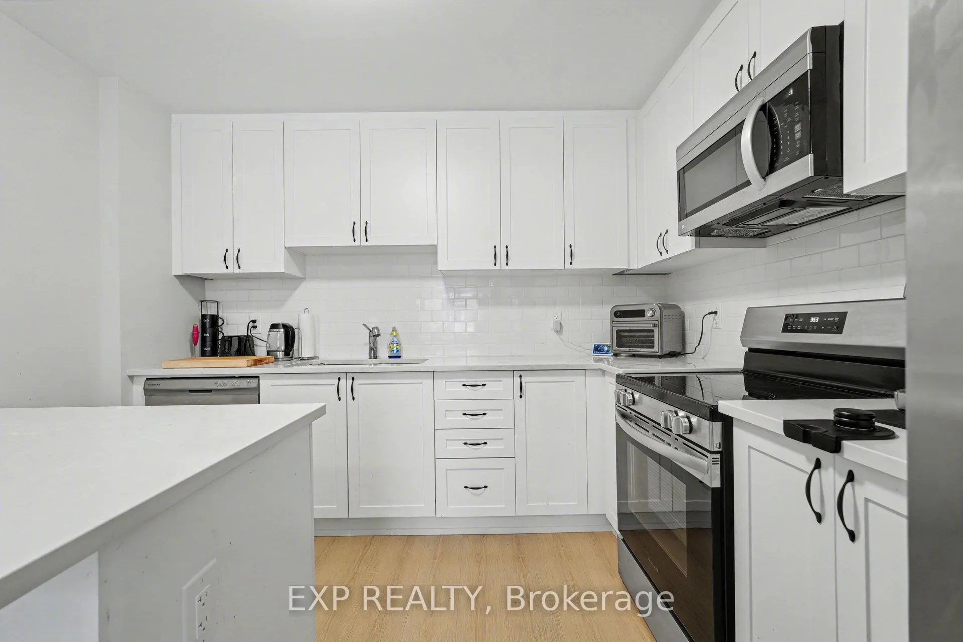 Photo 11 of 249 David Lewis Private, Ottawa, Avalon West — HOMEH