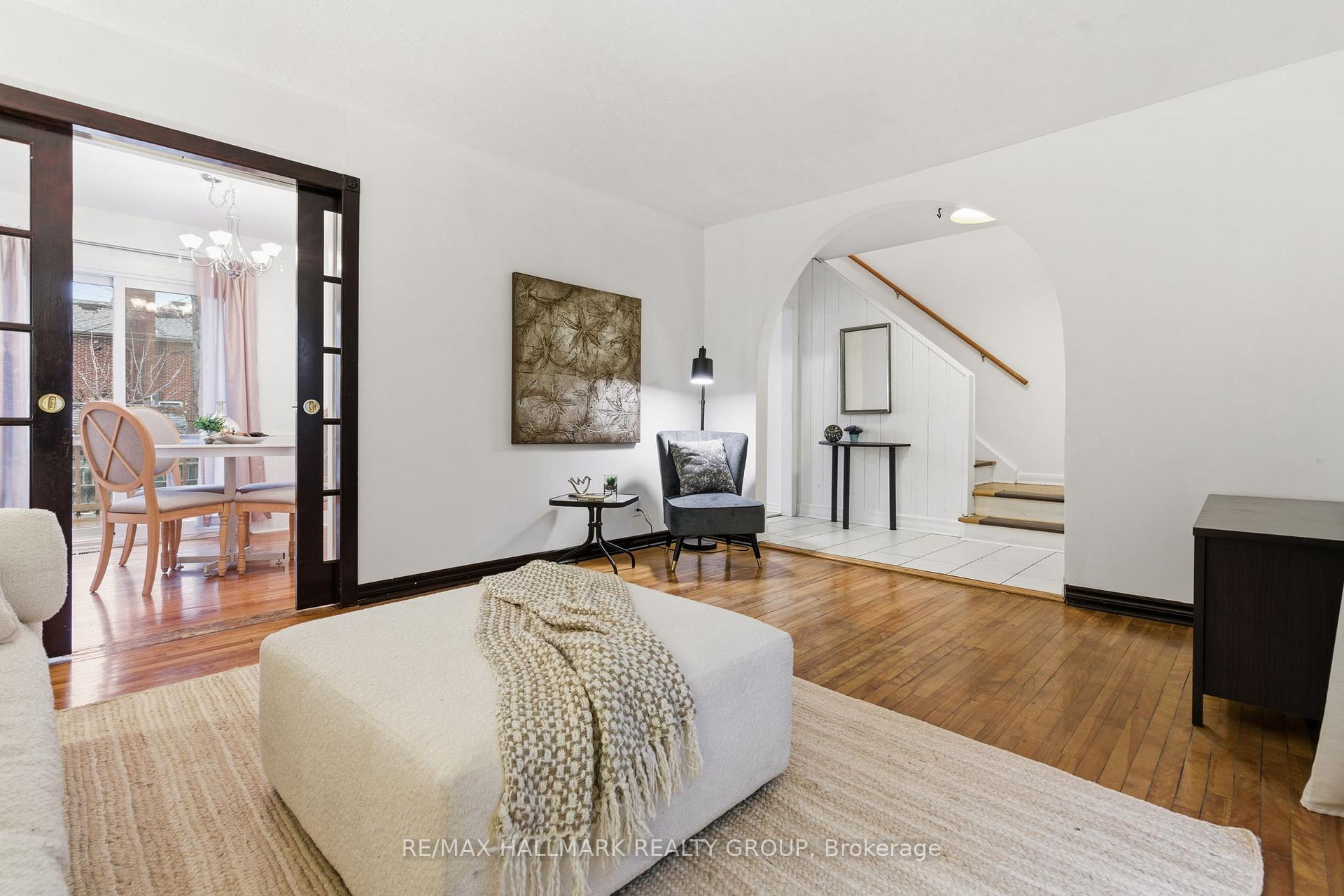 Photo 6 of 800 Cummings Avenue, Ottawa, Castle Heights/Rideau High — HOMEH