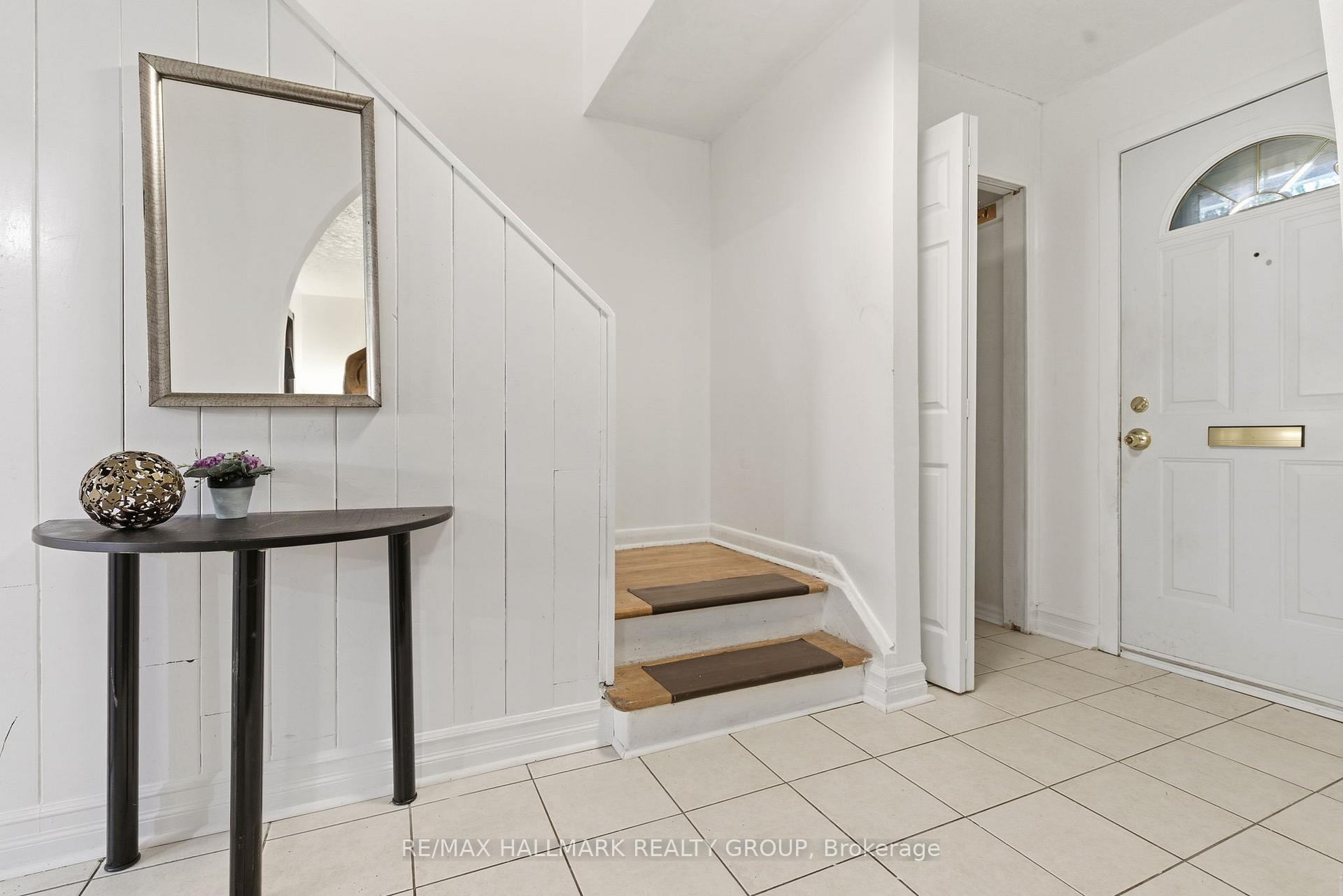 Photo 16 of 800 Cummings Avenue, Ottawa, Castle Heights/Rideau High — HOMEH