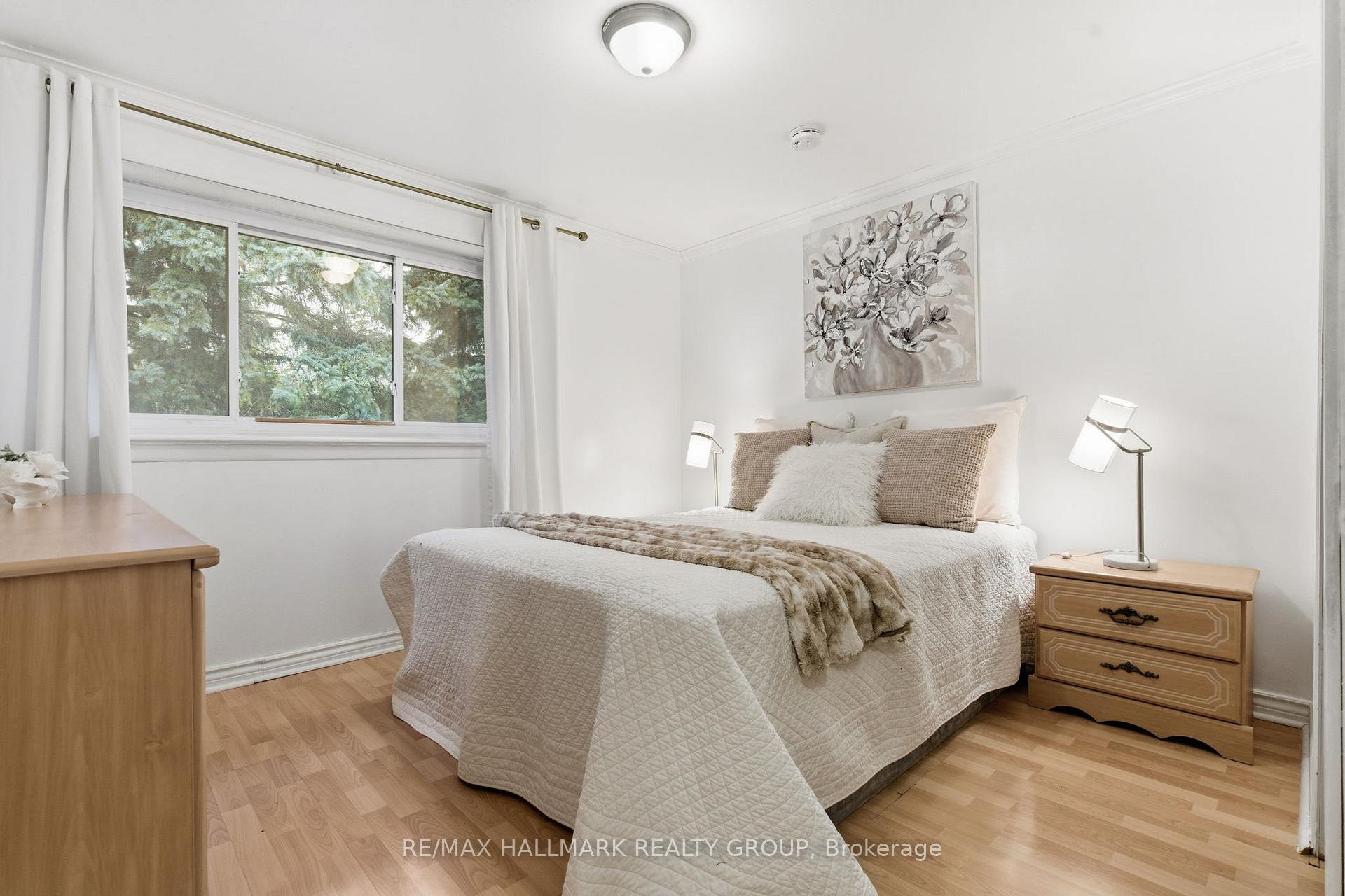 Photo 20 of 800 Cummings Avenue, Ottawa, Castle Heights/Rideau High — HOMEH