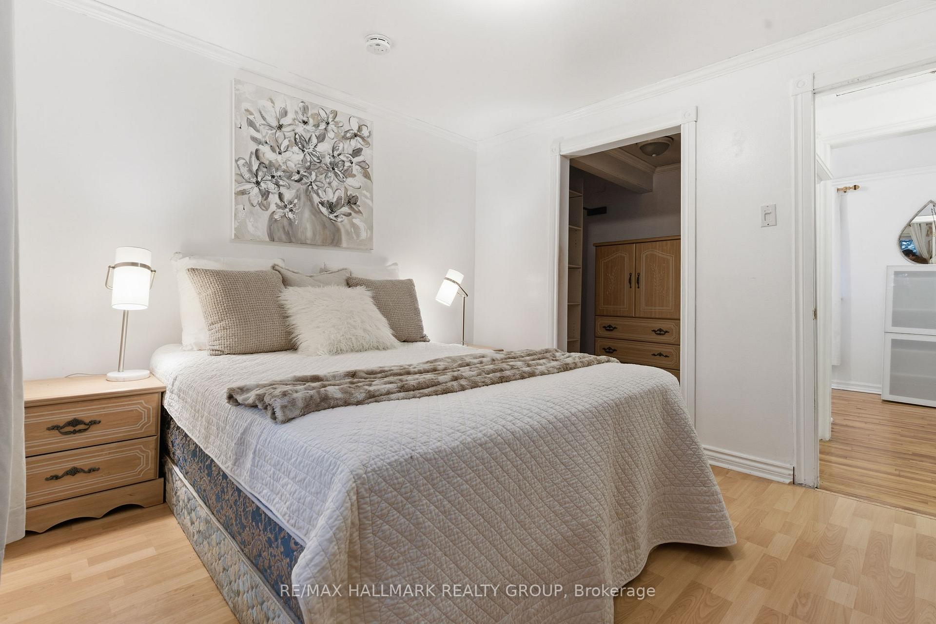 Photo 21 of 800 Cummings Avenue, Ottawa, Castle Heights/Rideau High — HOMEH