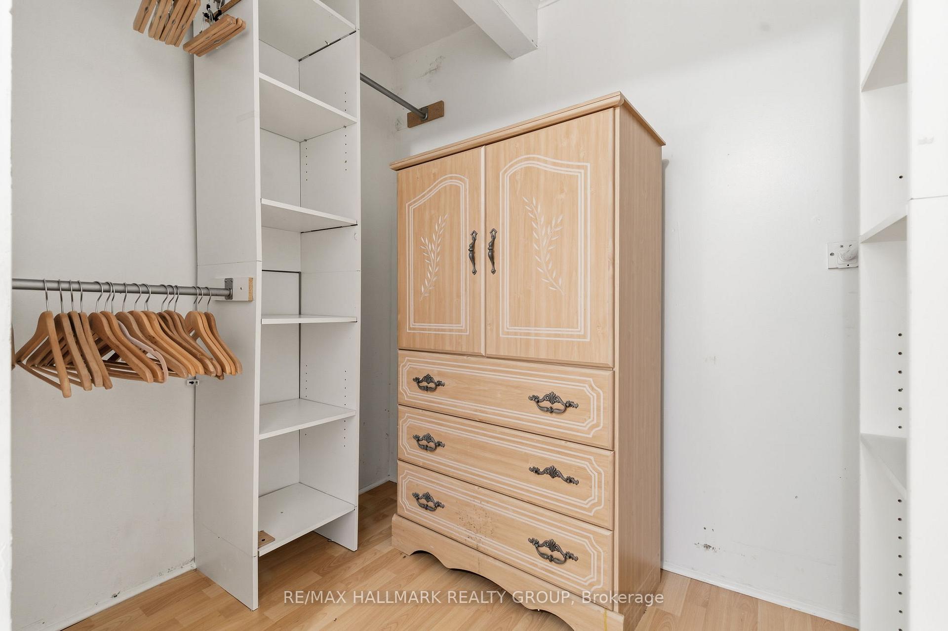 Photo 22 of 800 Cummings Avenue, Ottawa, Castle Heights/Rideau High — HOMEH