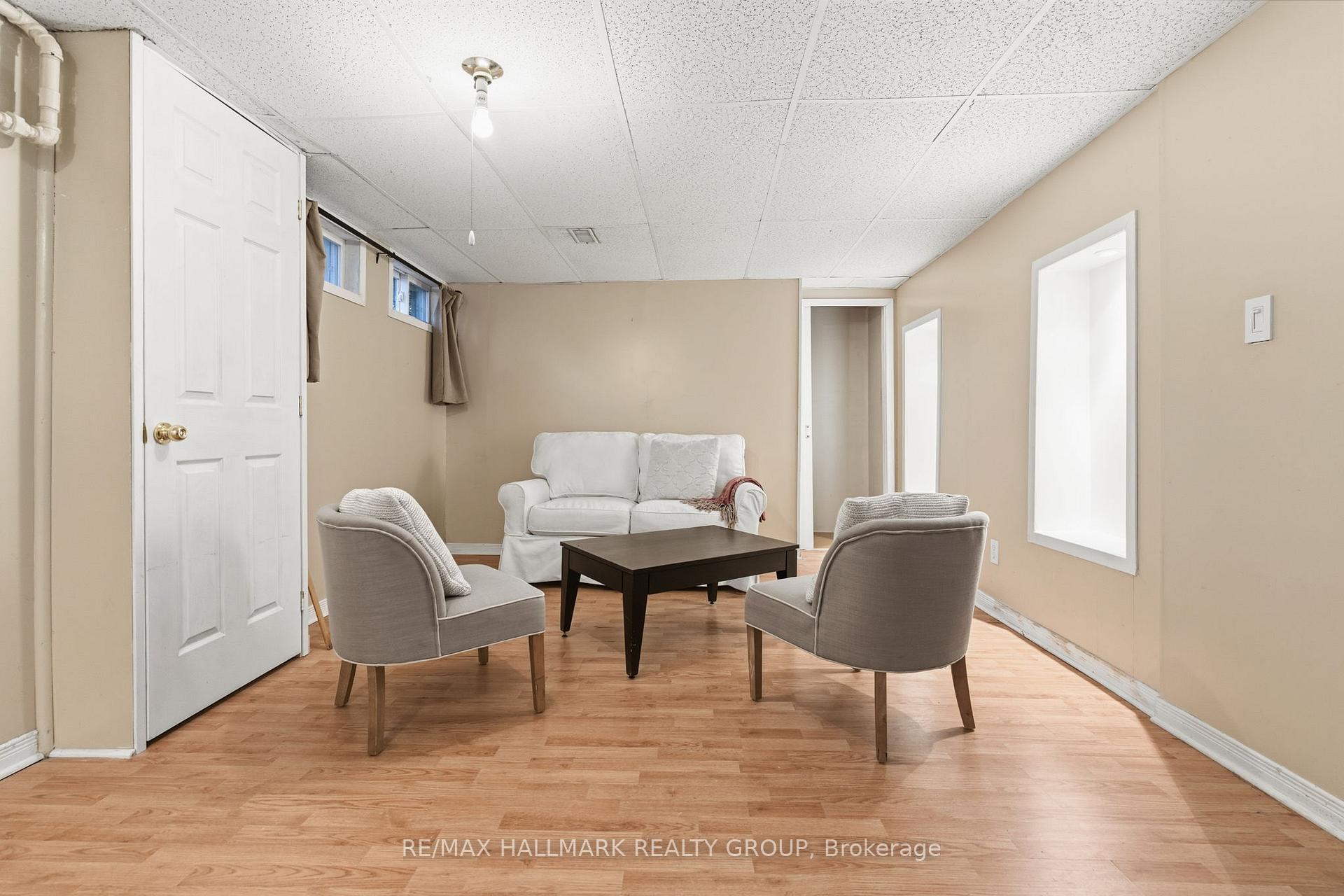 Photo 24 of 800 Cummings Avenue, Ottawa, Castle Heights/Rideau High — HOMEH