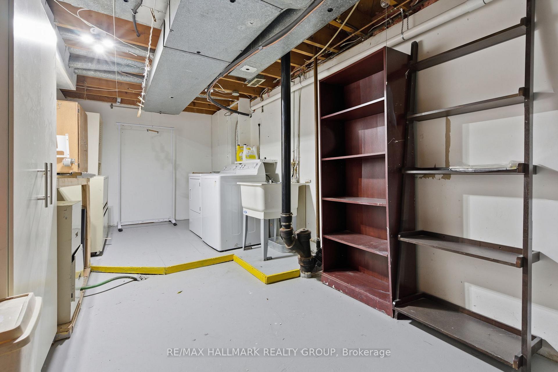 Photo 26 of 800 Cummings Avenue, Ottawa, Castle Heights/Rideau High — HOMEH