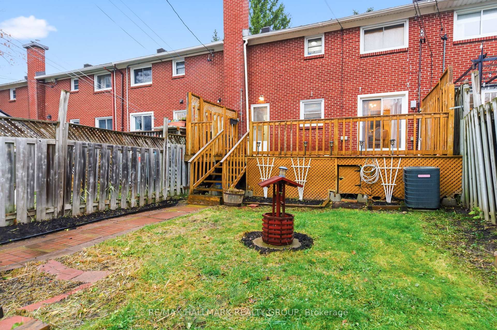 Photo 31 of 800 Cummings Avenue, Ottawa, Castle Heights/Rideau High — HOMEH