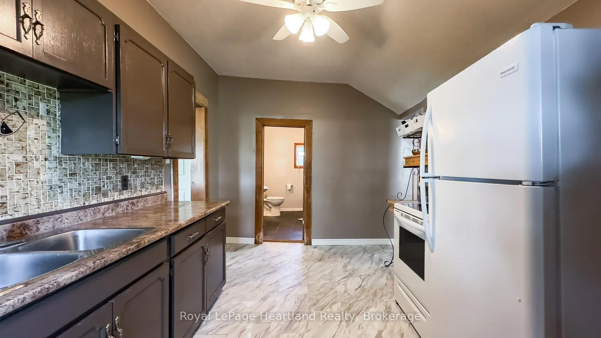 Photo 19 of 300 Blyth Road, North Huron, Blyth — HOMEH