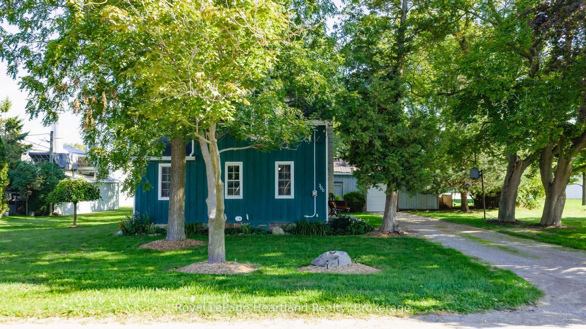 Photo 39 of 300 Blyth Road, North Huron, Blyth — HOMEH
