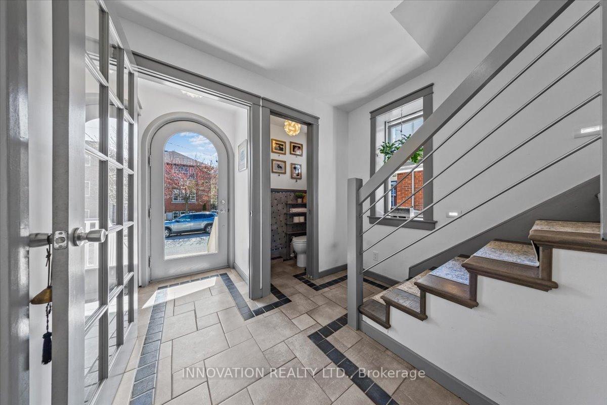 Photo 4 of 202 Ivy Crescent, Ottawa, Lindenlea — HOMEH