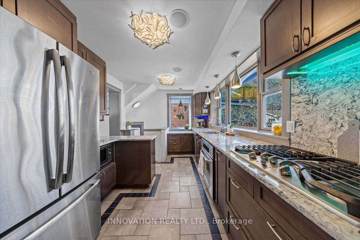 Photo 7 of 202 Ivy Crescent, Ottawa, Lindenlea — HOMEH
