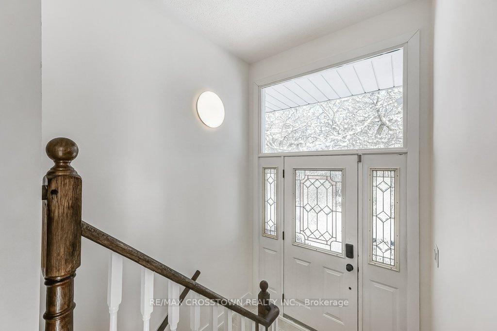 Photo 4 of 436 Dixon Boulevard, Newmarket, Central Newmarket — HOMEH